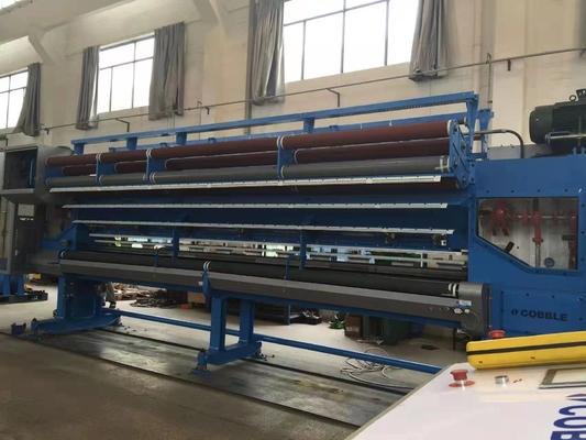 Hierba artificial del césped que hace la máquina para hacer los 4m de acolchonamiento NSK (gama de la altura de la pila:  18mm-55mm